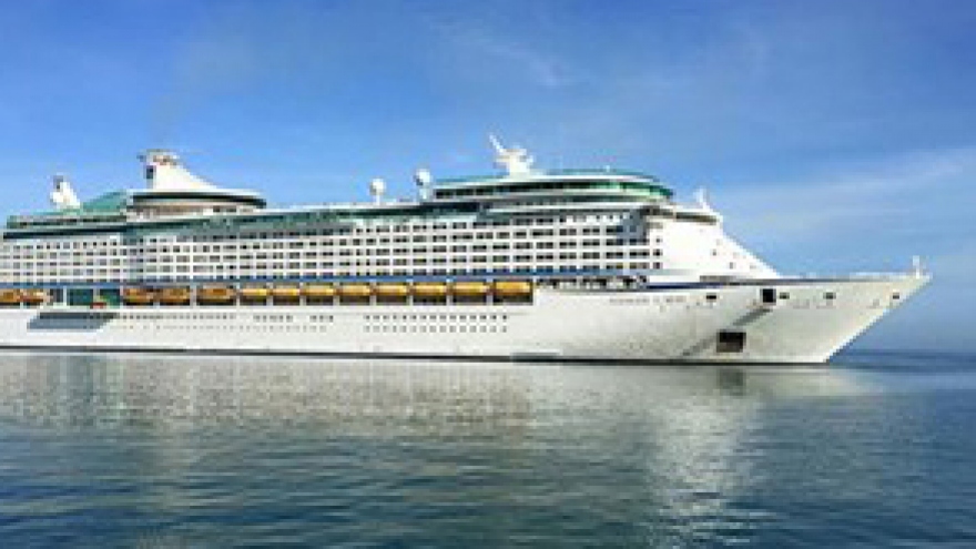 World class cruise ship docks at Chan May port