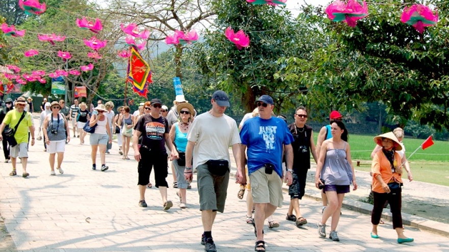 Vietnam welcomes more than 13 million foreign visitors in 2017