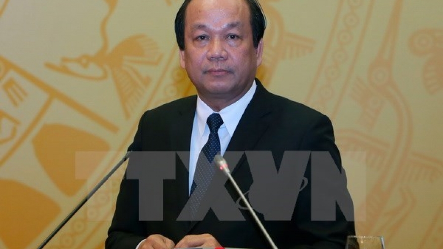 Pile of work to do with incomplete documents