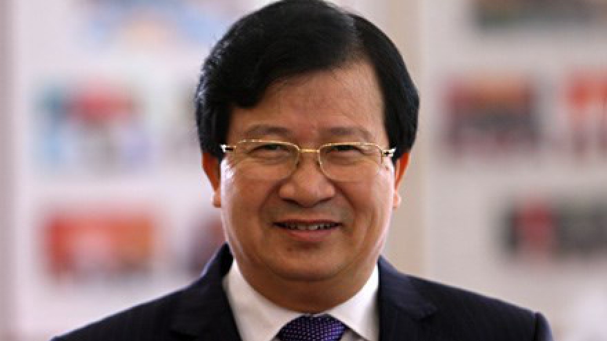Deputy PM Dung departs on official visit to Russia