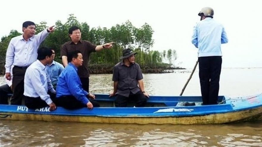 Deputy PM urged protecting lives, properties of residents in eroded areas