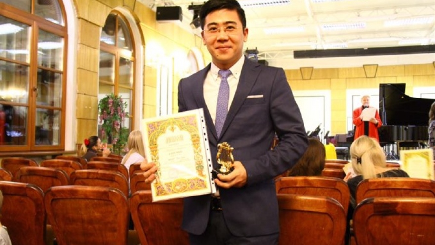 Young Vietnamese music teacher wins first prizes at international competitions