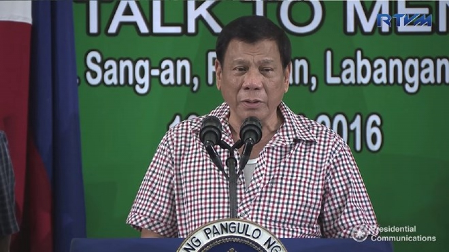 Philippine President orders to arrest IS-related foreigners