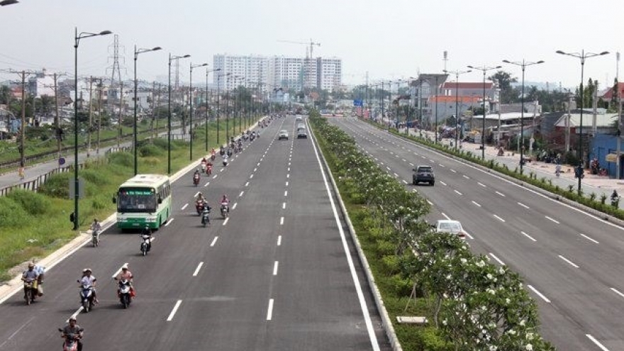 HCM City to open separate lanes for buses