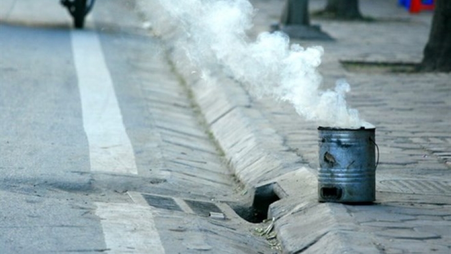 Experts warn of earthenware stove’s dangers