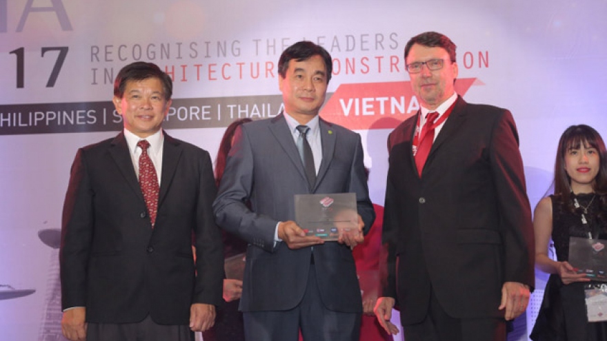 Hanoi suburb, receives 2 top international property awards 