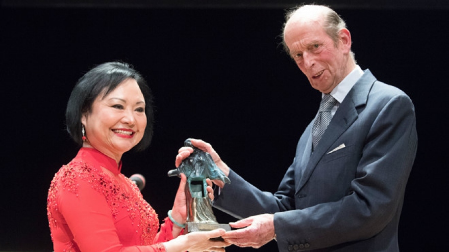 “Napalm girl” awarded Dresden Peace Prize