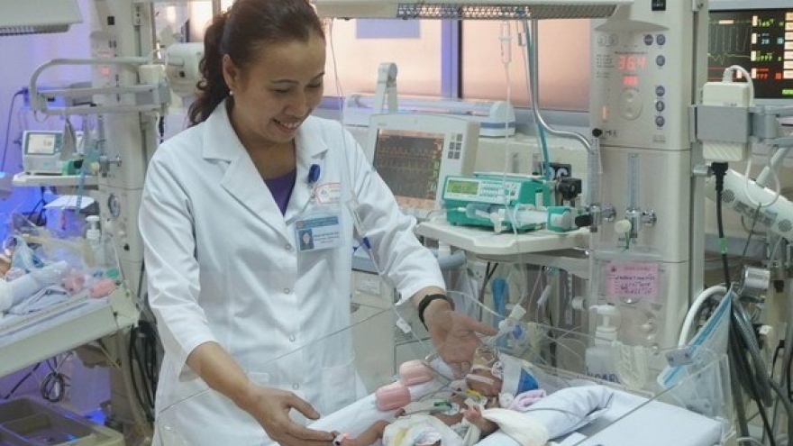 900g-baby with congenital heart disease survived