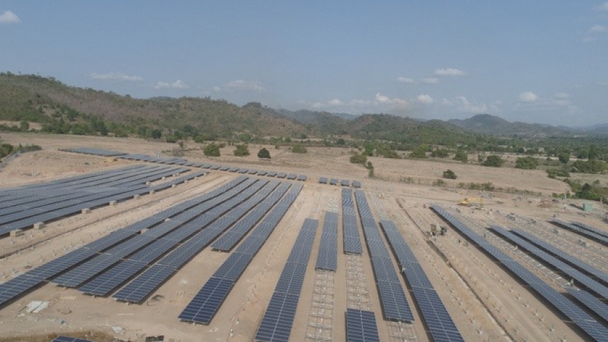 Vietnam seeks investment in energy market