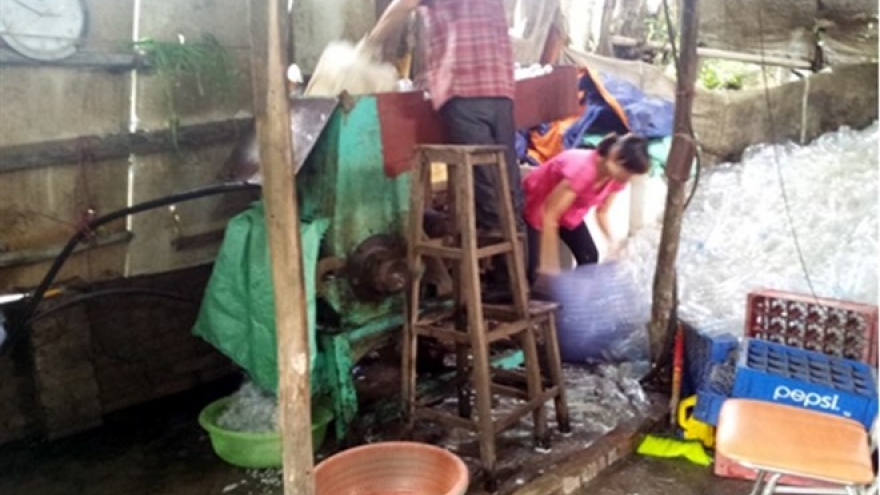 Hanoi to move 117 polluting plants