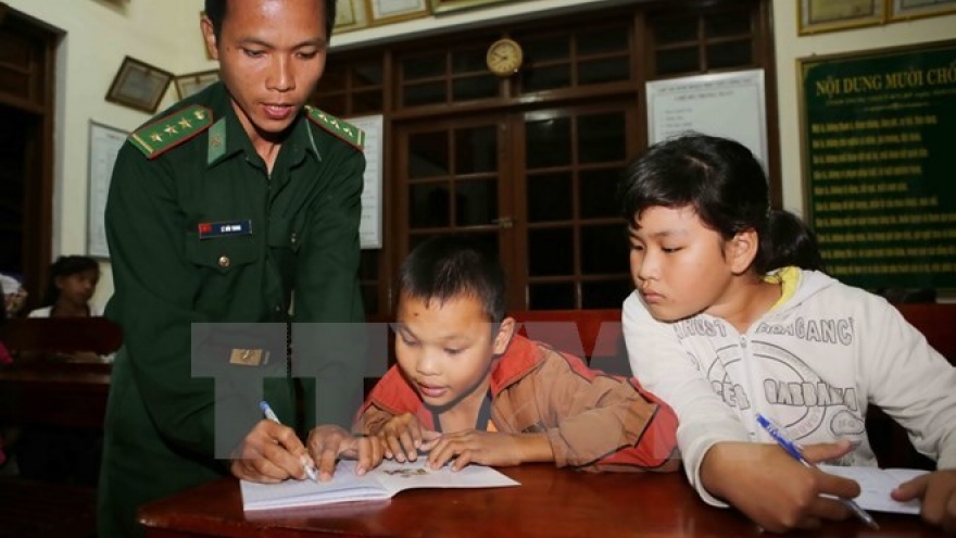 
        Vietnam, Laos to hold first border friendship exchange
                              