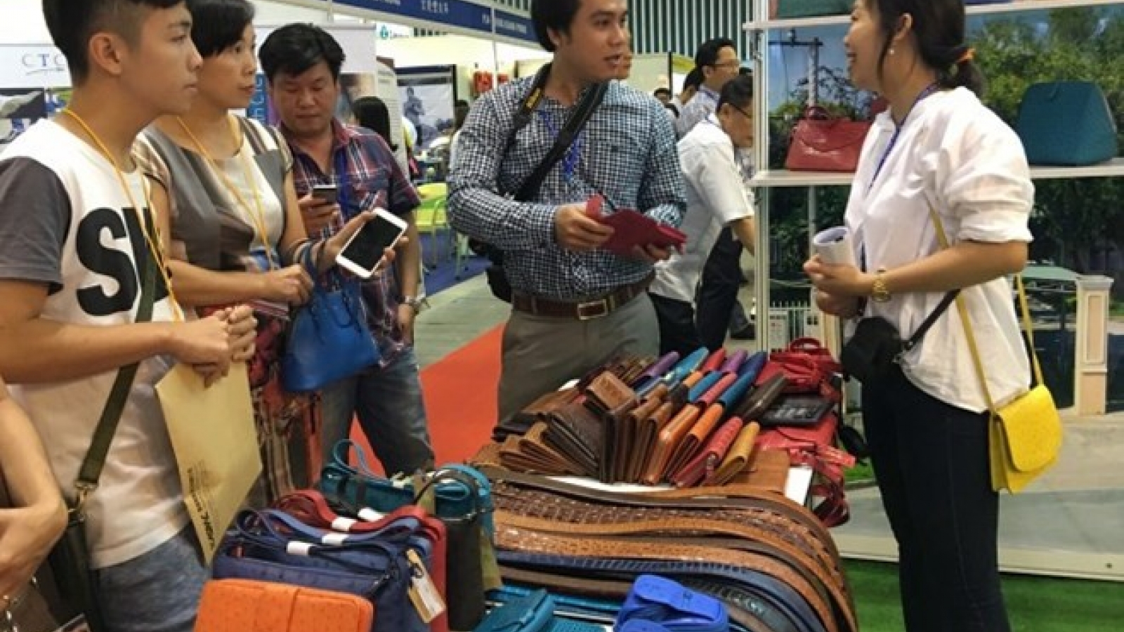 Shoes, leather exhibition opens in HCM City