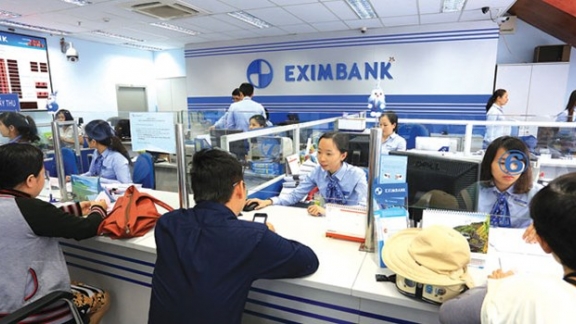 The race for ‘seats’ at banks gets hot