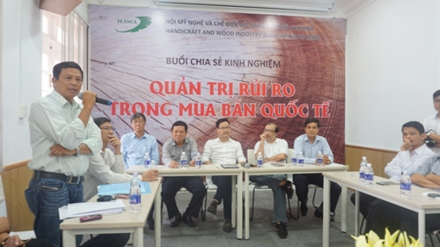 Exporters compare notes on risk