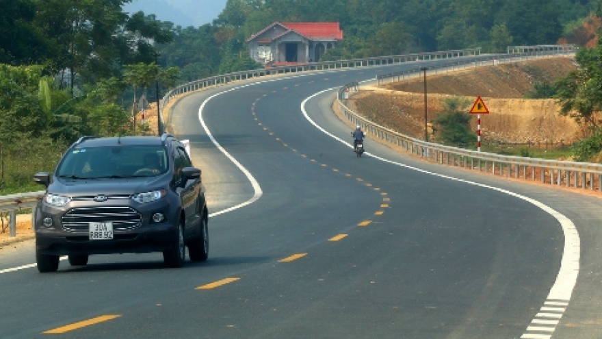 Vietnam mulls $860 million northwestern expressway