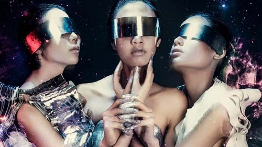 Top 5 Next Top Model show off new fashion style