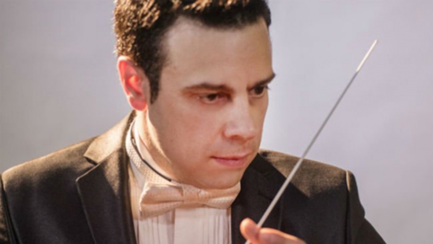 Jingle Bells set to enliven the Saigon Opera House