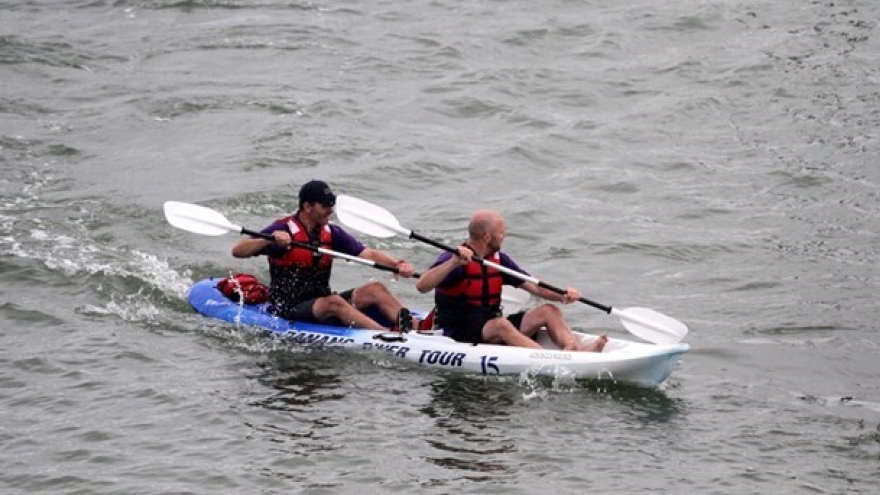 Da Nang opens Kayak racing competition
