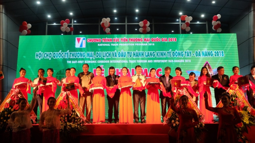 EWEC fair draws nearly 200 foreign exhibitors