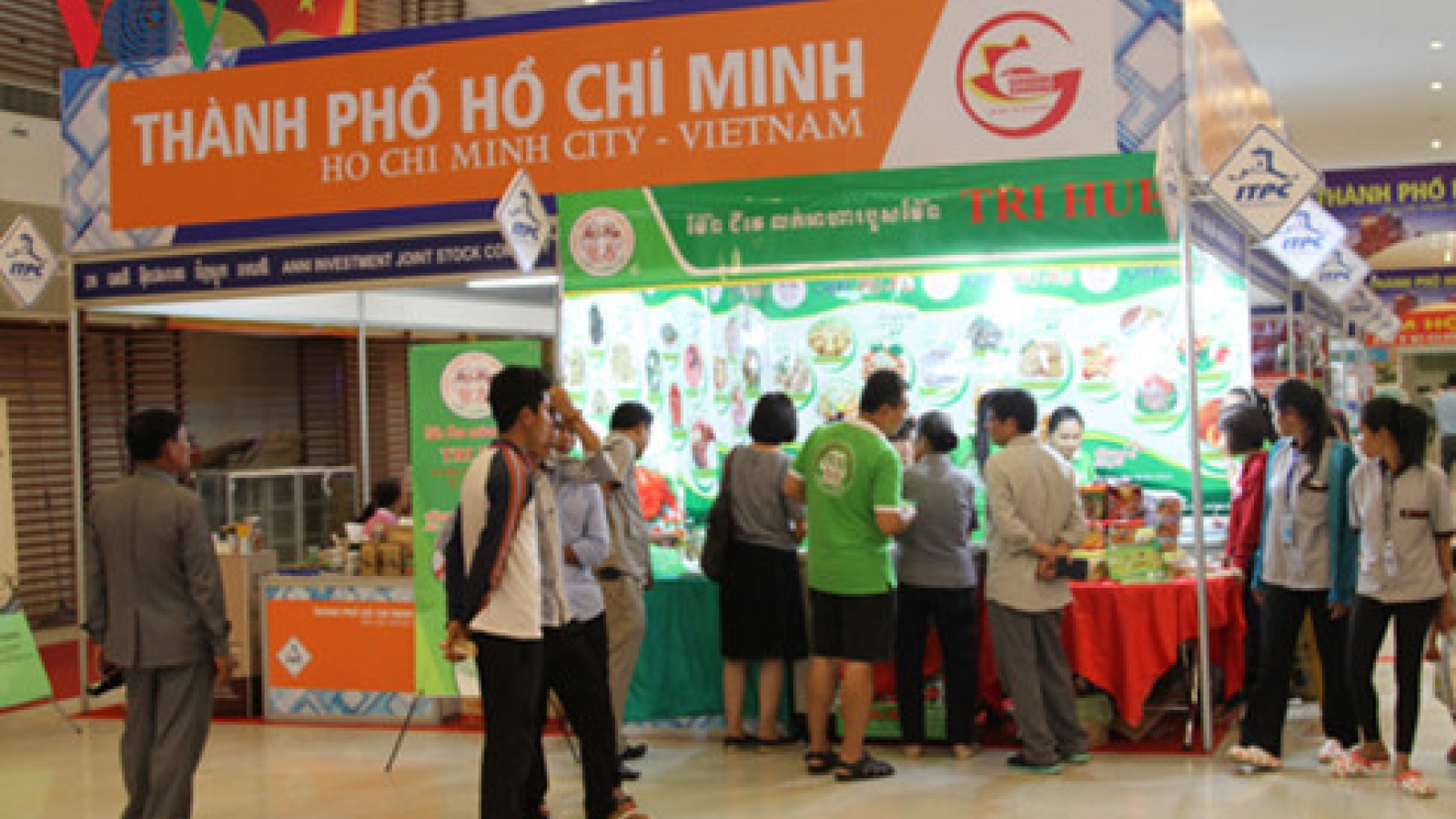 Vietnamese trade fair opens in Cambodia