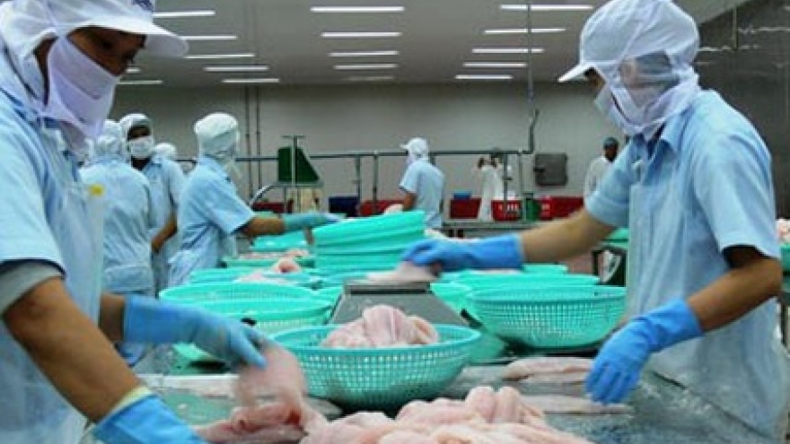 FDA warns Vietnam largest processor over seafood poisoning