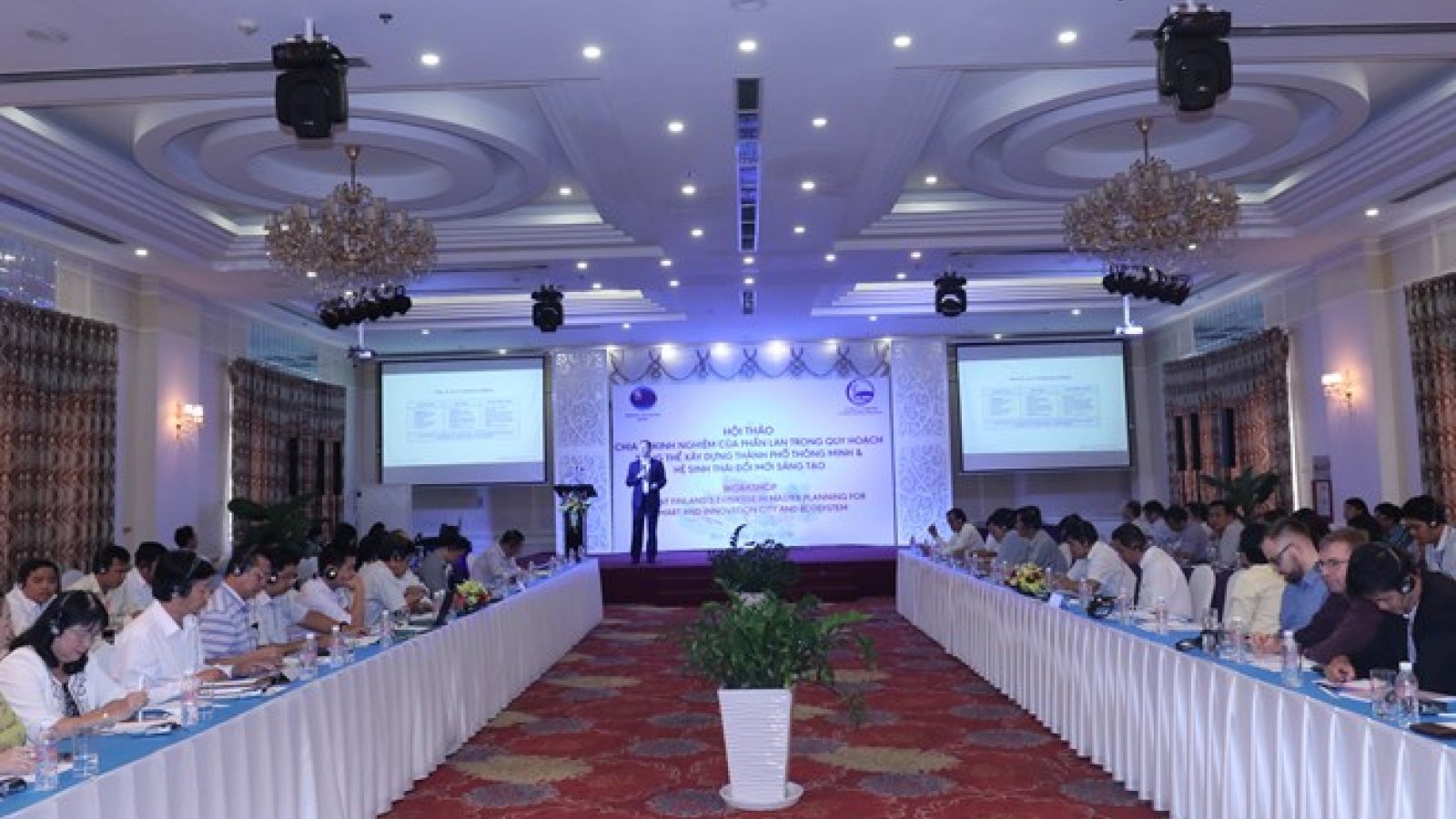 Finland shares experience in smart city development with Binh Duong