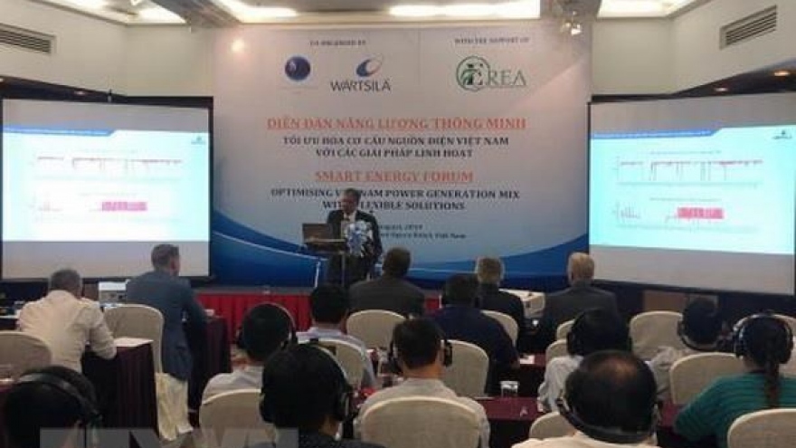 Vietnam seeks to develop smart energy