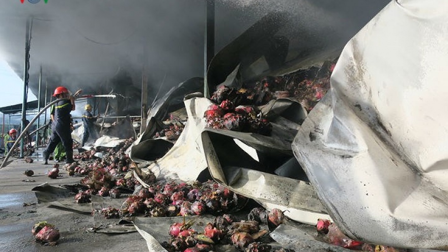 Frozen warehouse in Binh Thuan catches fire