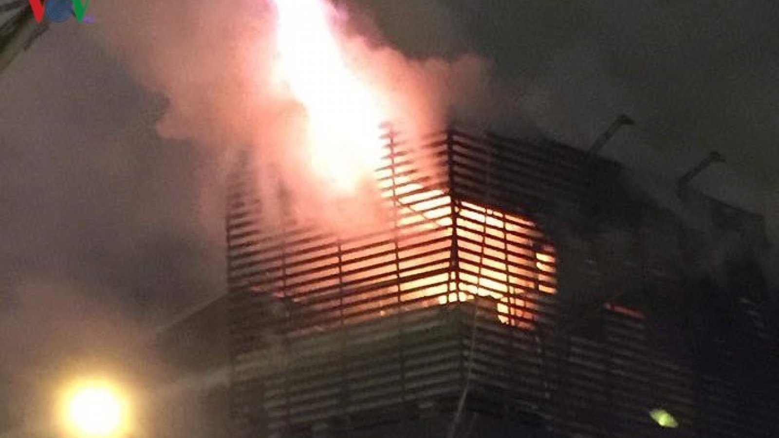 Fire destroys 5-storey house in Hanoi