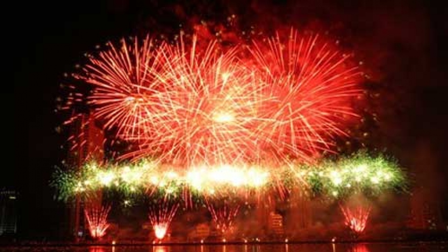 
        Danang to set off virtual fireworks
                              