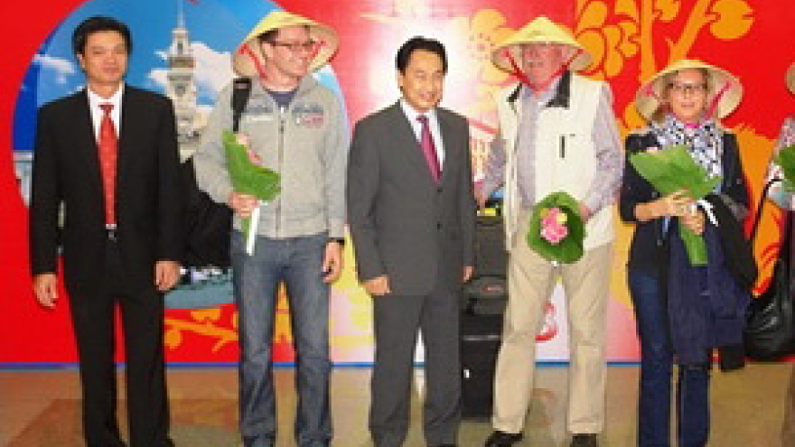 First foreign visitors to HCM City on New Year’s Day