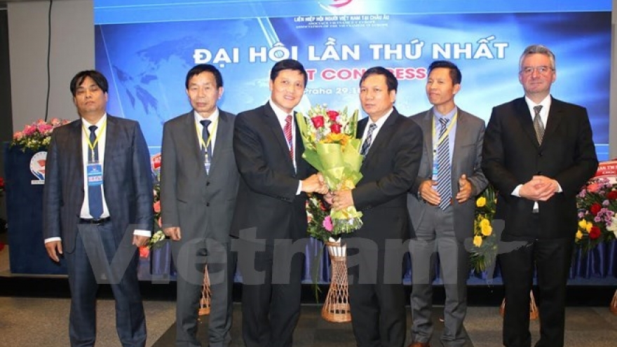 Vietnamese associations union in Europe convenes first congress