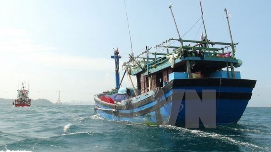 
        Fishermen in distress off Tonkin Gulf saved by China
                              