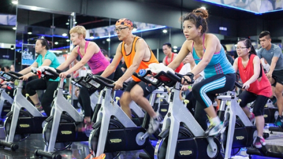 Vietnam's growing middle class pump up fitness industry