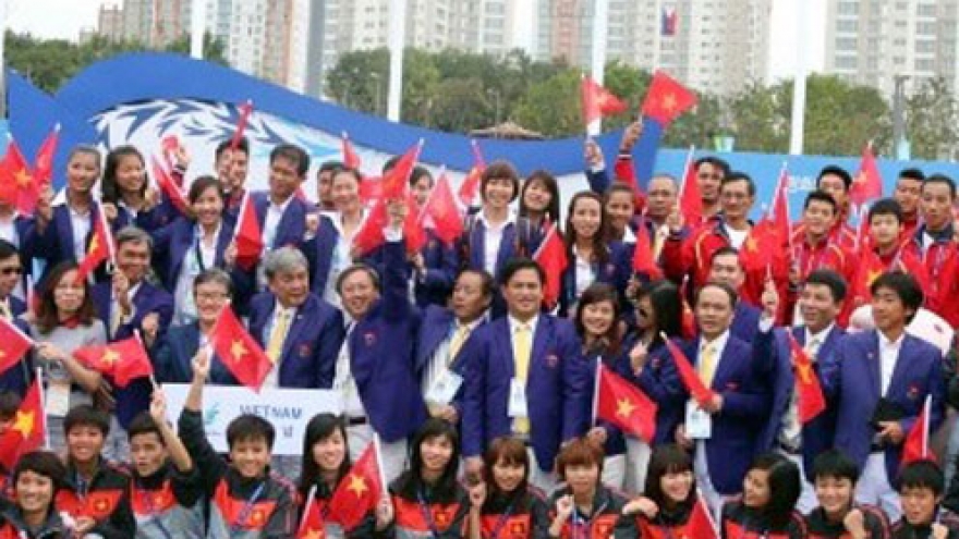 Vietnamese flag flutters at Asian Para Games 2