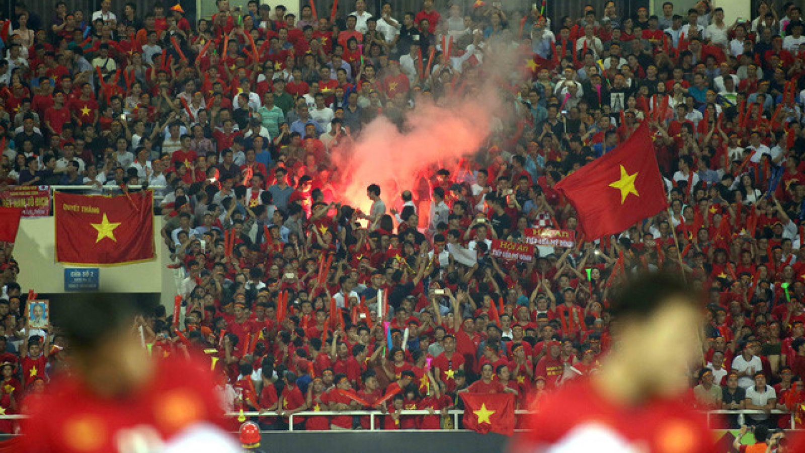 No flares at AFF Cup matches: Vietnamese footballers