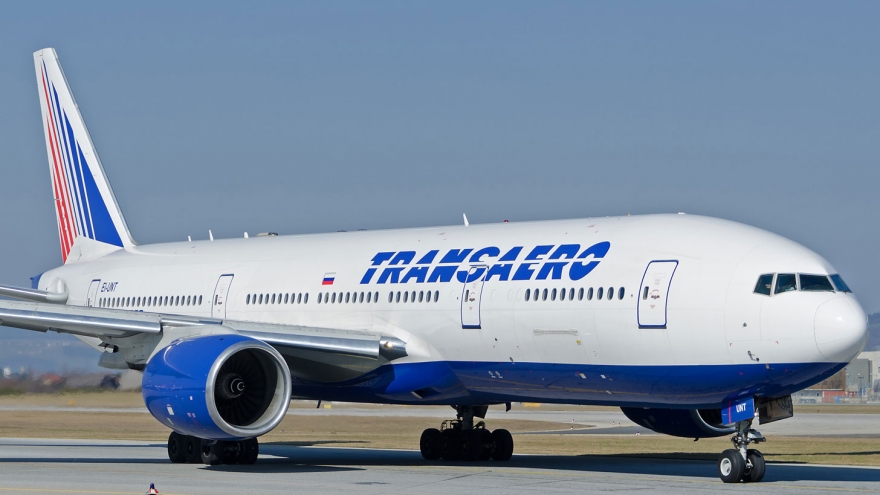 Russia suspends Egypt flights, US boosts security 