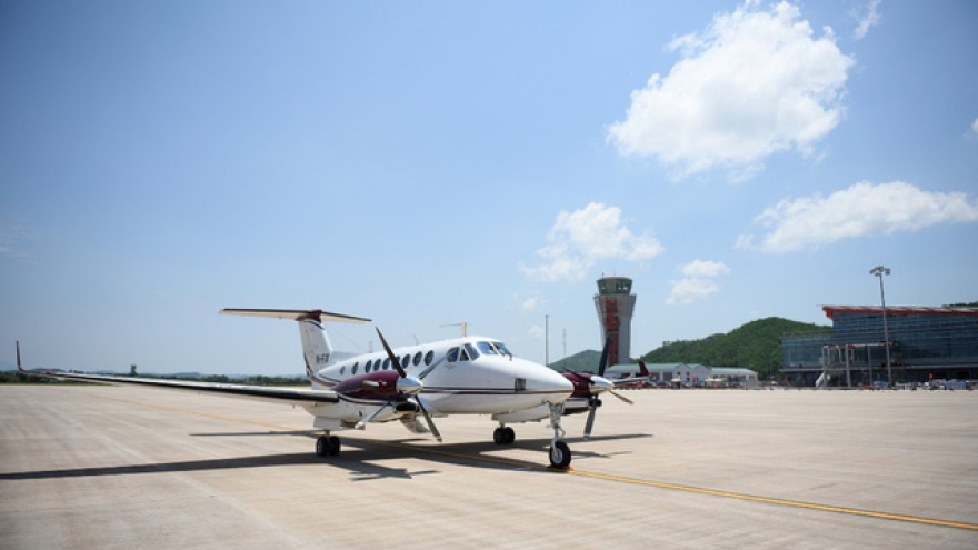 ​Vietnam’s first private airport receives test flight