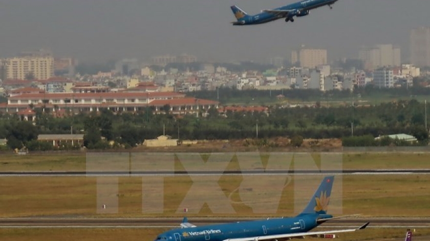 Vietnamese carriers run over 150,000 flights in first half