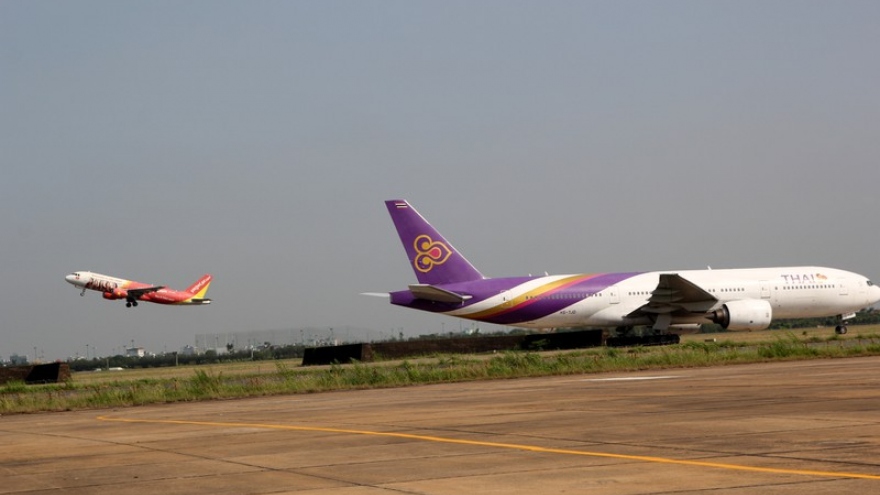 Impending impact of storm No.5 causes cancellation of domestic flights 