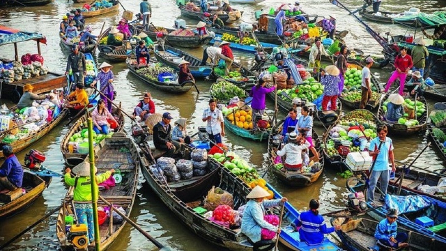 Top floating markets of Southeast Asia