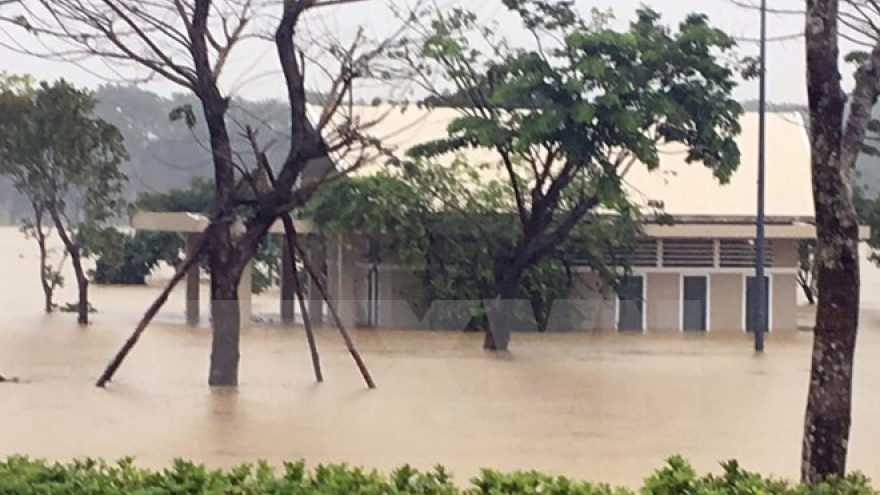 Public servants raise funds to support storm victims