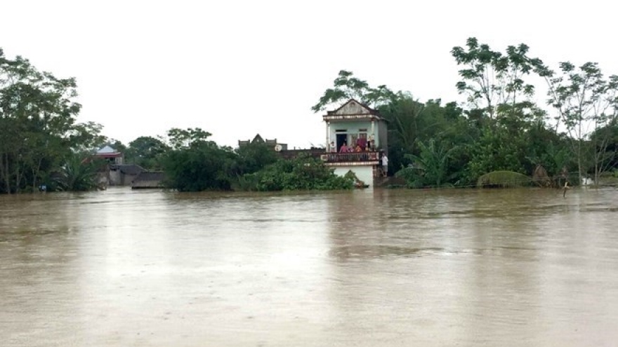 Urgent relief aid provided for flood-hit people