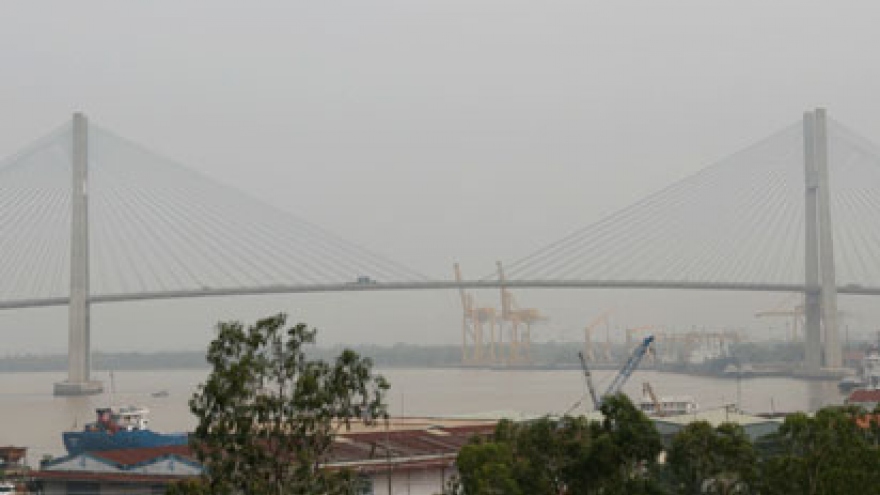 Saigon covered by 'fog' of pollution