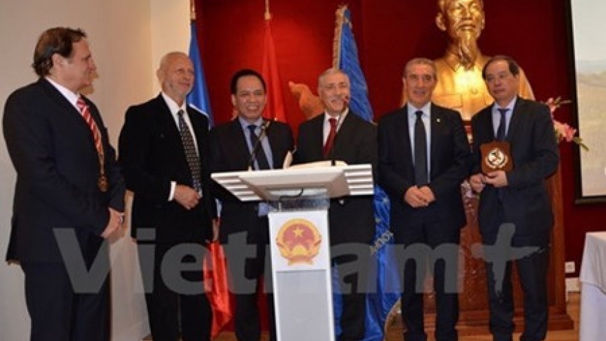 Vietnam joins World Folklore Union