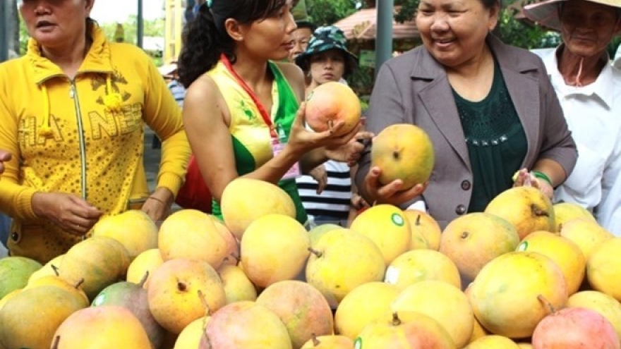 Global food safety forum opens in Ho Chi Minh City