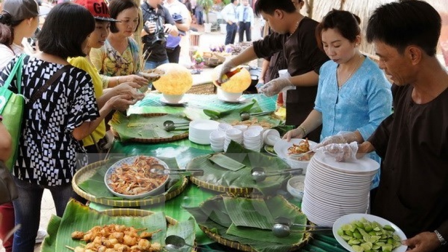 Japan shares experience in developing food industry