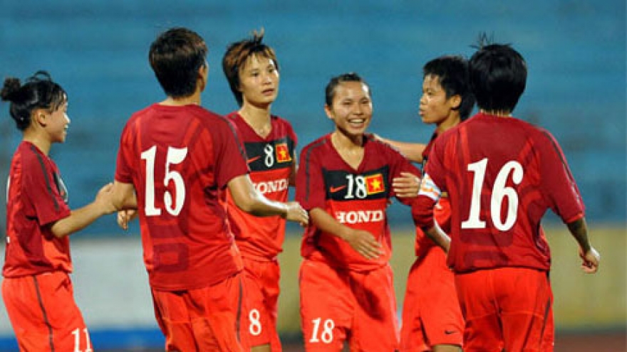 Female footballers receive special support