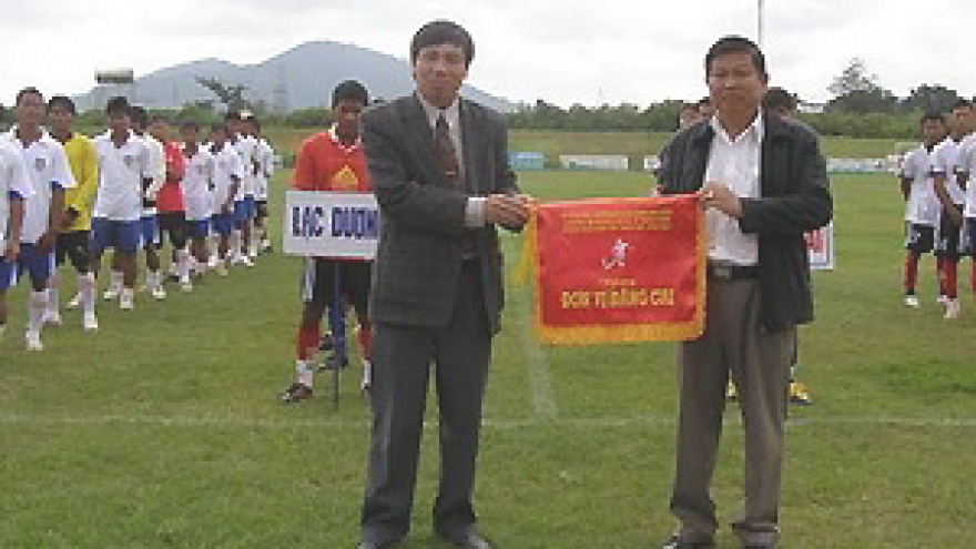 Football tournament for ethnic minority youths