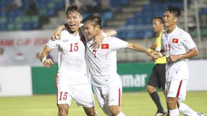 Japanese company to continue sponsoring VN national football team